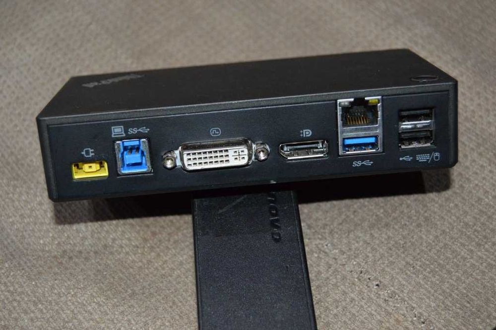 Lenovo ThinkPad USB 3.0 Pro Dock (Model 40A7) DisplayPort 1.2