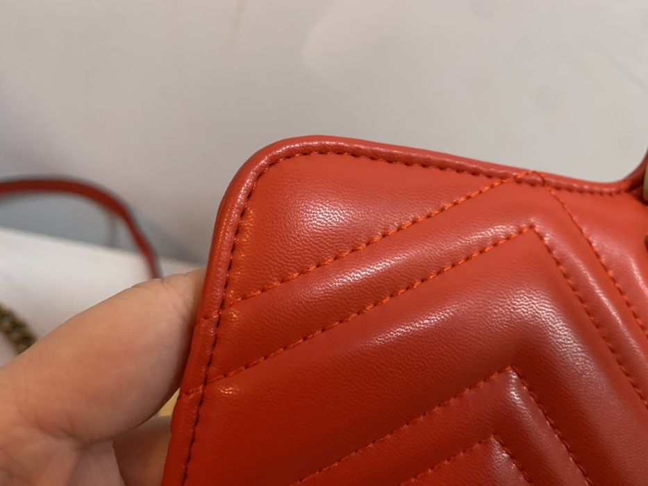 Красная кожаная сумка GUCCI