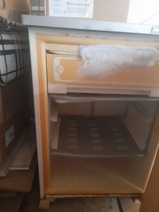 Продам холодильник