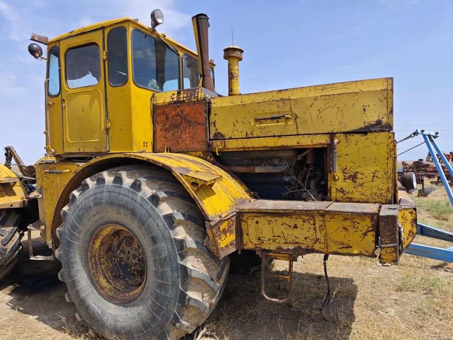 Трактора К700 К701 плуг