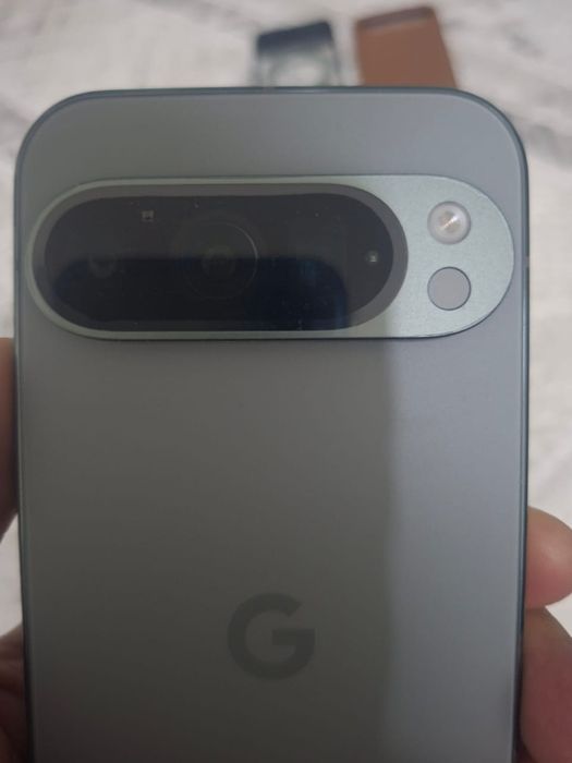 Google Pixel 9 pro + Buds pro