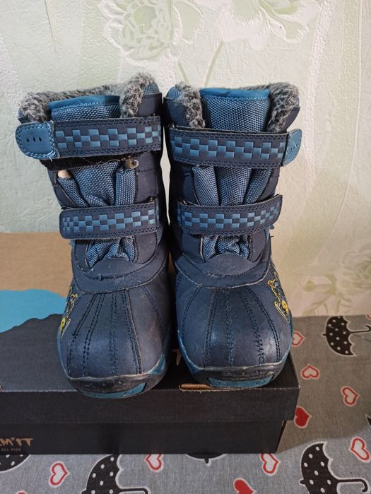 Продам зимние сапоги.