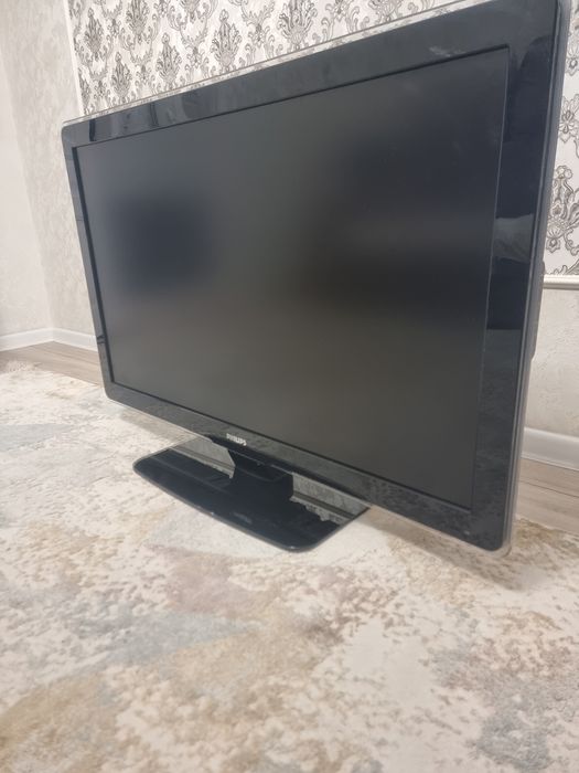 Телевизор Philips 47 дюймов, не смарт!