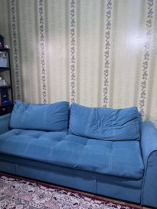 Продам диван раскладной!