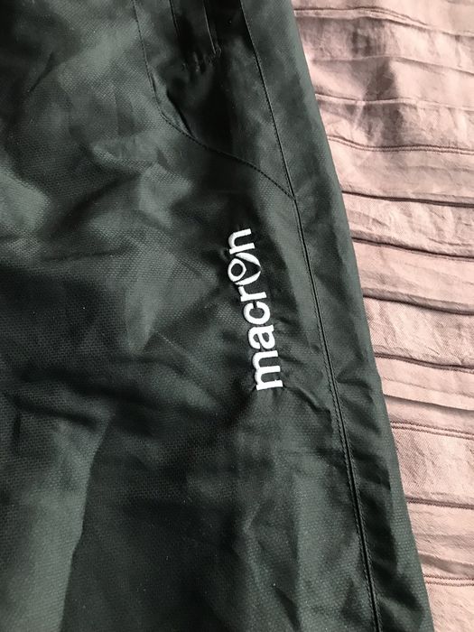 Оригинално долнище на Makron