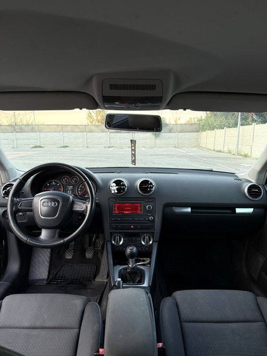 Vând Audi A3  an 2010
