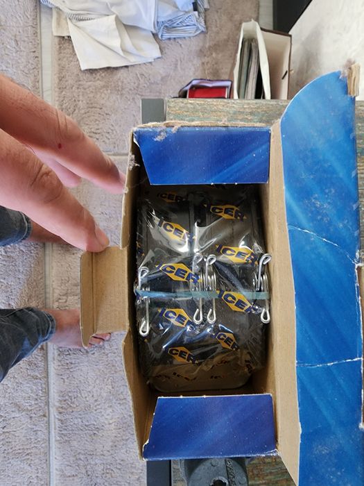 Запчаст на мерседес