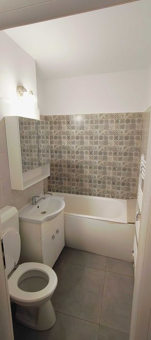 Inchiriez garsoniera zona Astra - Traian 48