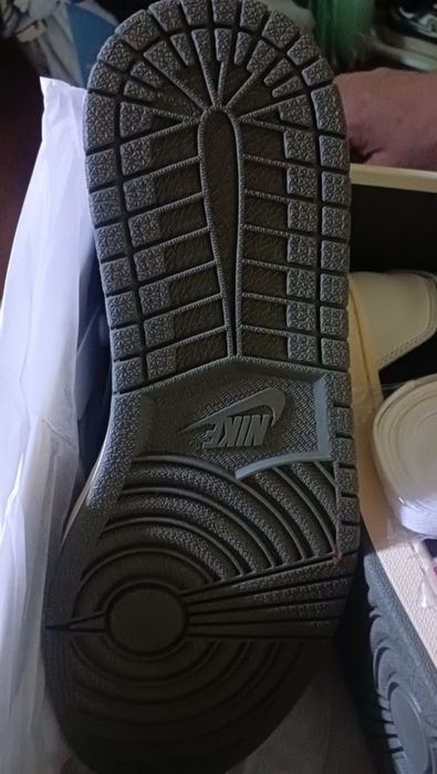 Продам крассовки