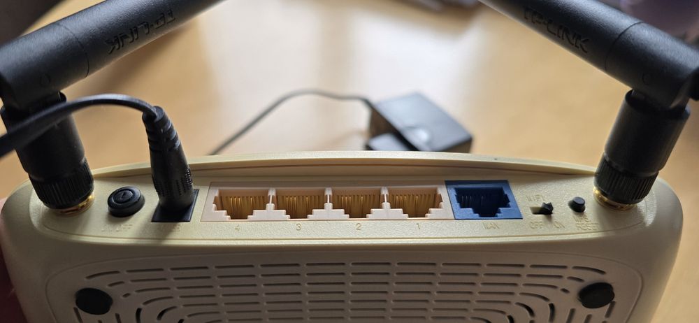 Router TP-Link TL-WR841ND