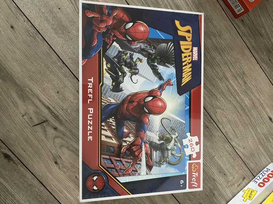 Puzzle spider man 6 ani plus