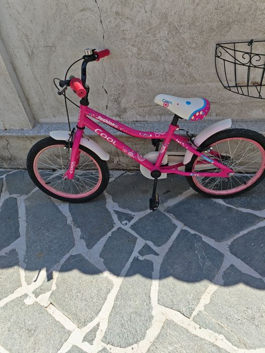 Bicicleta pt fete 7-11ani