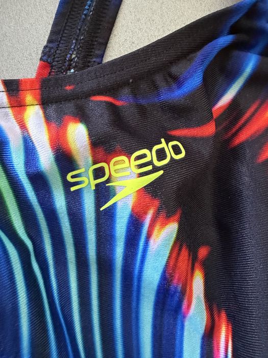Speedo Endurance+ Max Kneeskin състезателен бански момиче 13-14г.