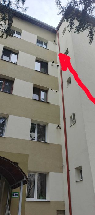 Apartament 3 camere, decomandat, 2 băi, situat în zona Nord, Rm.Vâlcea