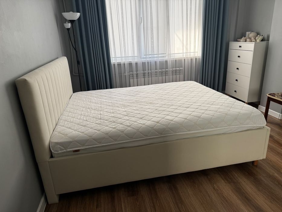 Продаётся кровать в идеальном состоянии