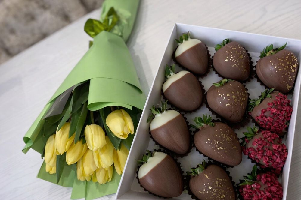 Тюльпаны на 8 марта