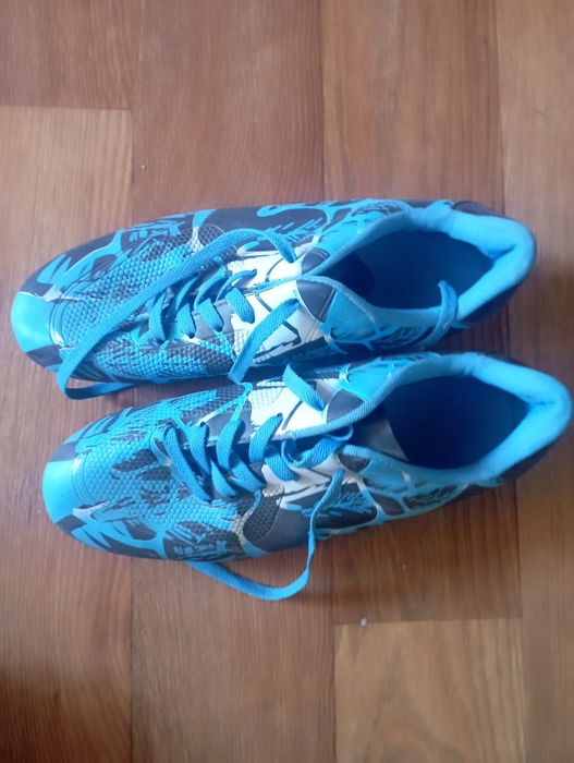 Бутсы (Футбольные)