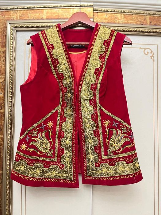 Бешпент и платья