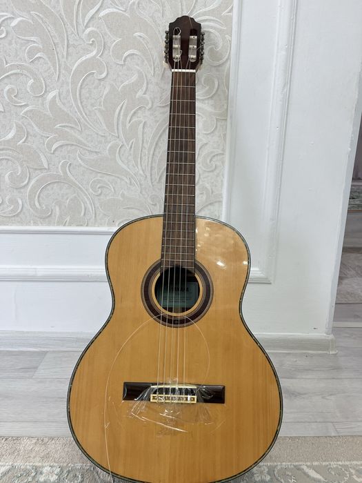Классика гитара YAMAHA c80