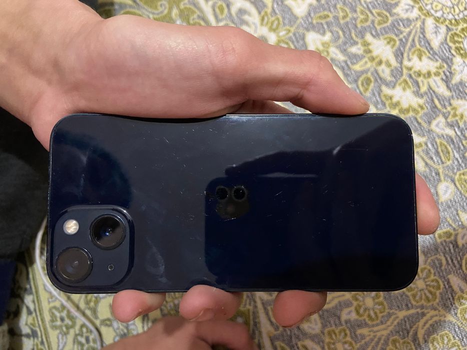 Айфон 13 256гб идеал