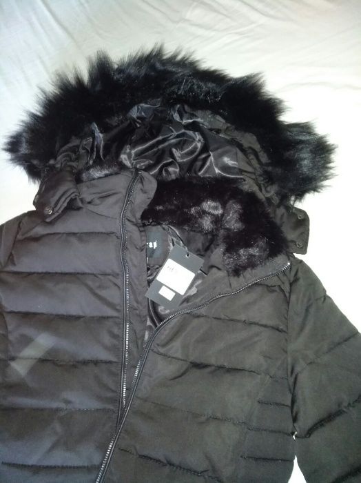 Продавам дамско яке FIRETRAP