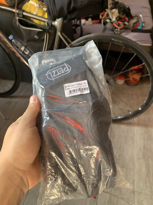 Перчатки Petzl Corax plus