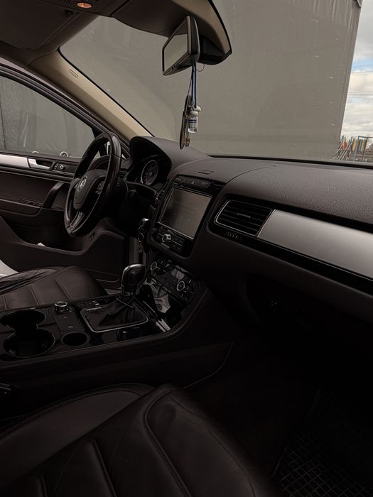 VOLKSWAGEN Touareg 2012 — imagine 5