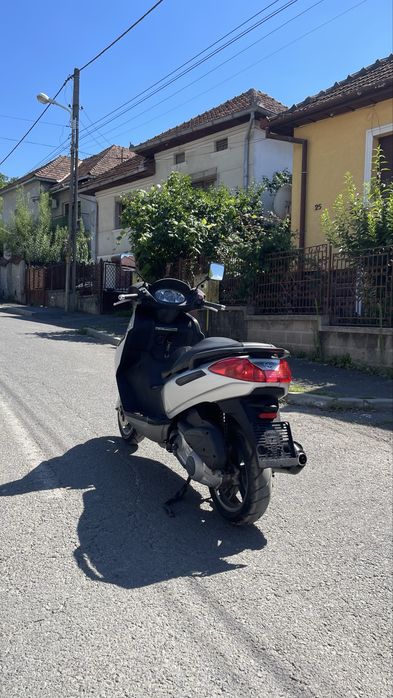 Scuter piaggio x7 2007