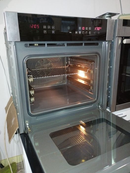 Фурна Siemens Black edition