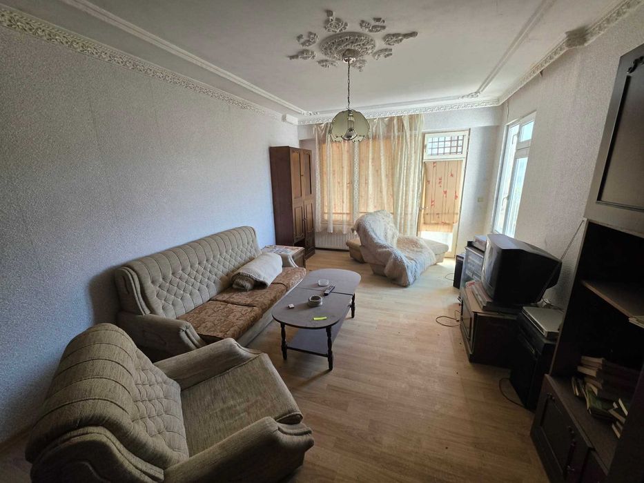 Двустаен разширен апартамент, 76кв.м, кв. Боровец