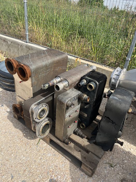 Топлообменник вода вода 700/570/290