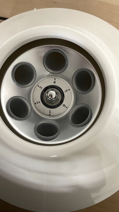 Centrifuga LC-04R-N