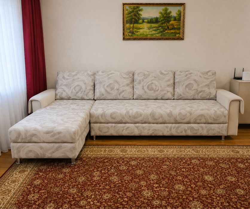 Продам диван в гостинную