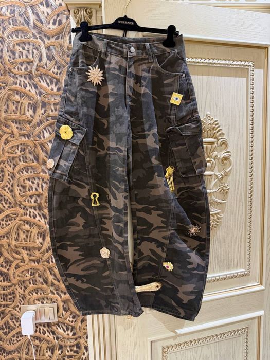 Джинсы новые S камуфляжные