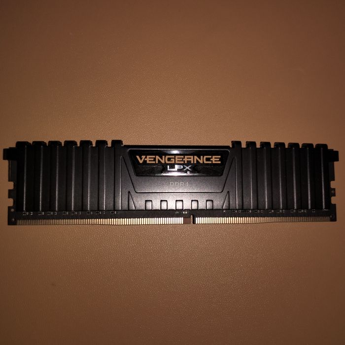 Memorie Corsair Vengeance LPX Black 8GB DDR4 2666MHz