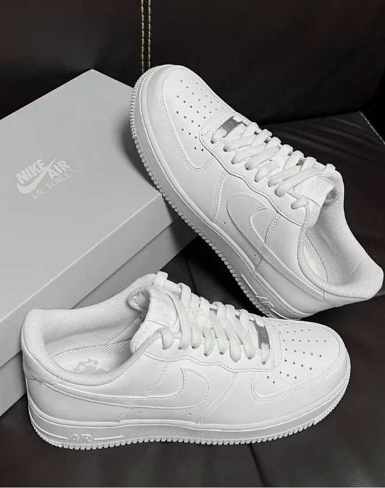 *NOU* Adidasi Nike Air Force 1 Triple White - livrare cu verificare