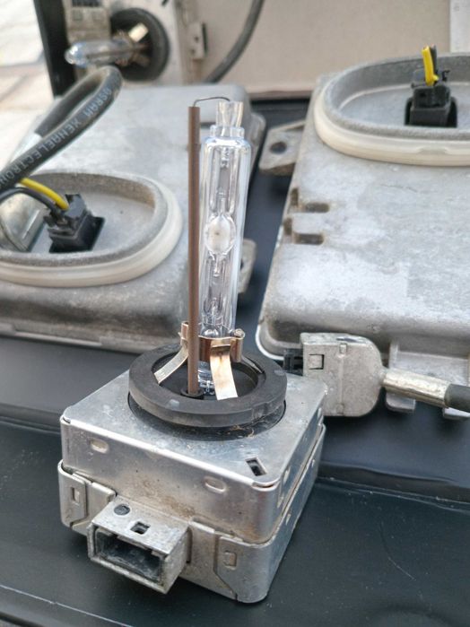 Ксенон светлини плюс запалка