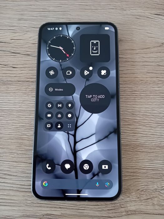 Nothing Phone (2) pentru piese - Ecran OLED și Placă FUNCȚIONALE