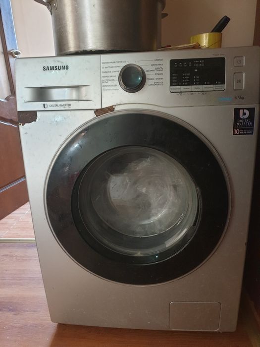 продам машинку стиральную