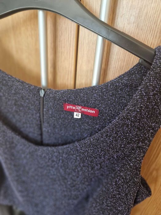 sarafan toamna drept , cu funda neagra