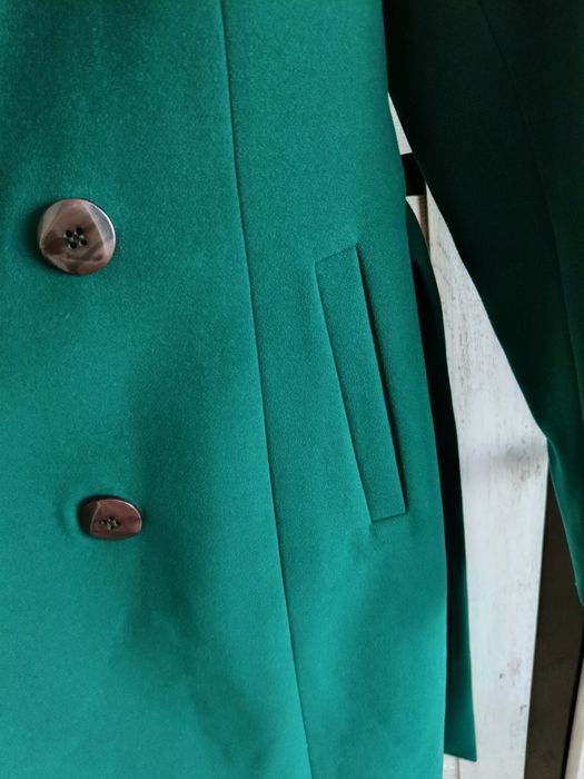 Продам осеннее пальто