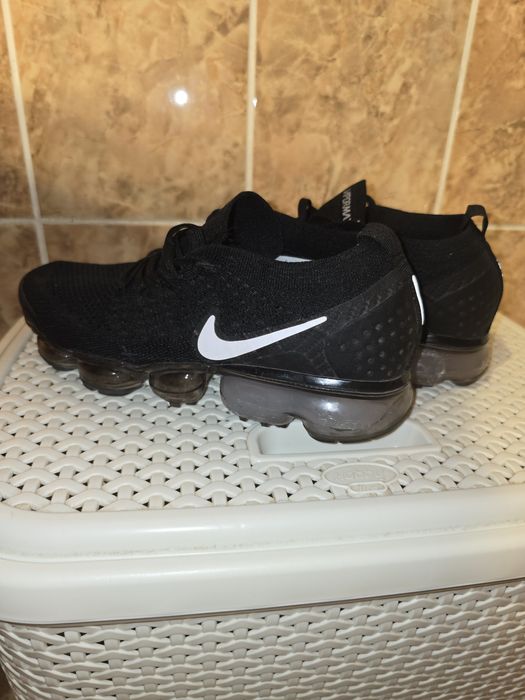 Reparatii adidasi perne de aer Nike Air Max 270 / 720 / Vapormax