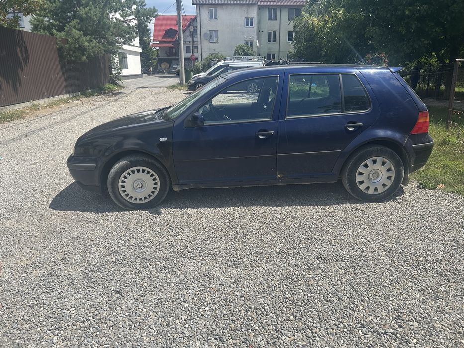 De vanzare golf 4