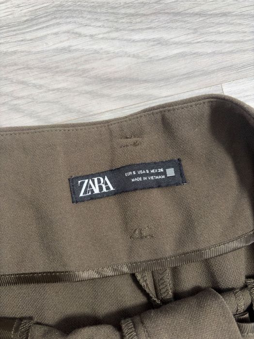 Панталон zara зелен
