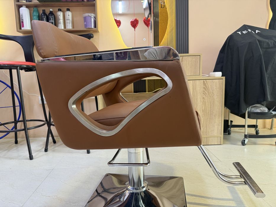 Кресло для парихмакера