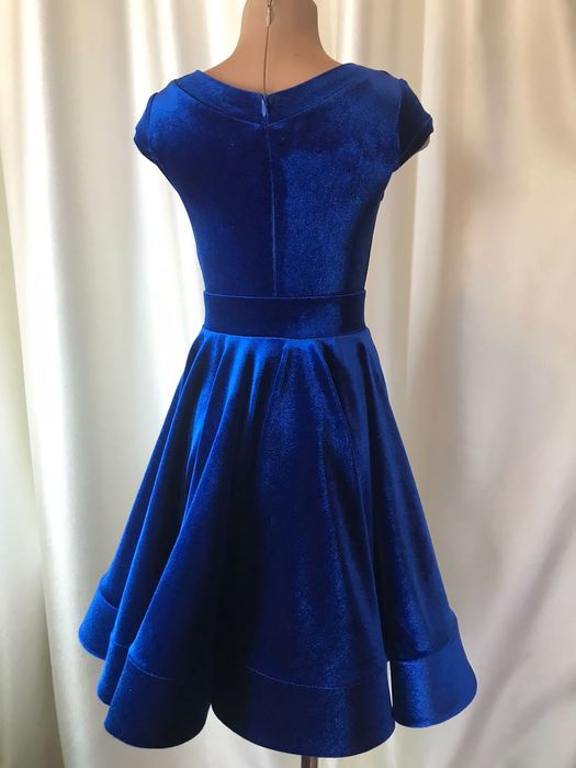 Платье для бальных танцев