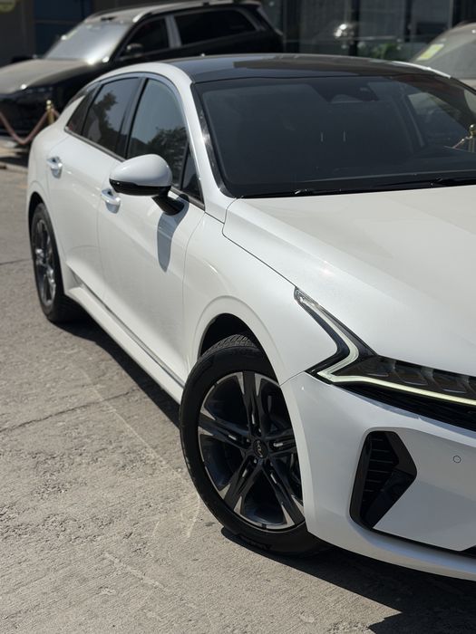 Kia K5 full 1.5 Turbina 2025 yil tozza