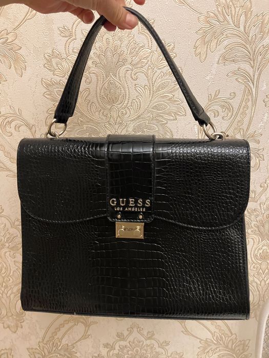 Продается новая сумка Guess оригинал