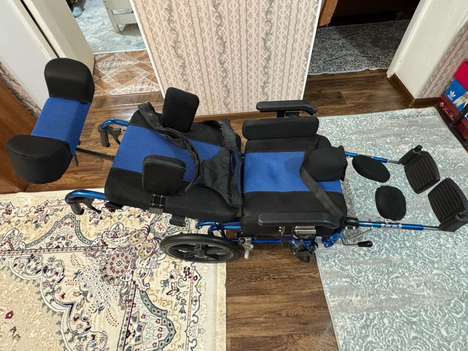 Инвалидная коляска