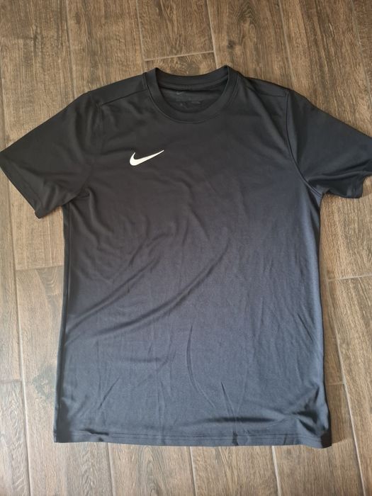 Тениска Nike   L